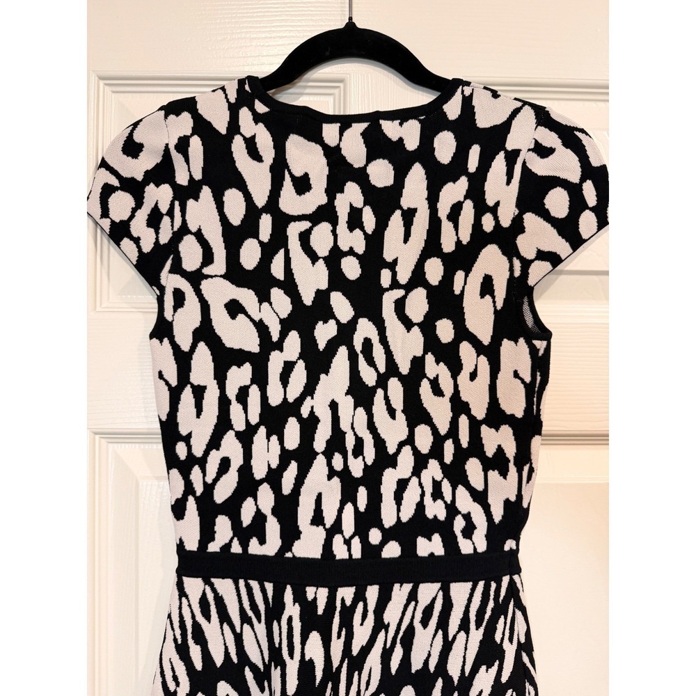 #B3 Karen Millen Fit and Flare Dress Sz. XS Black White Animal Knit MSRP: $225 - Picture 9 of 10